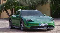 Porsche Taycan Cross Turismo - Image 5 from the photo gallery