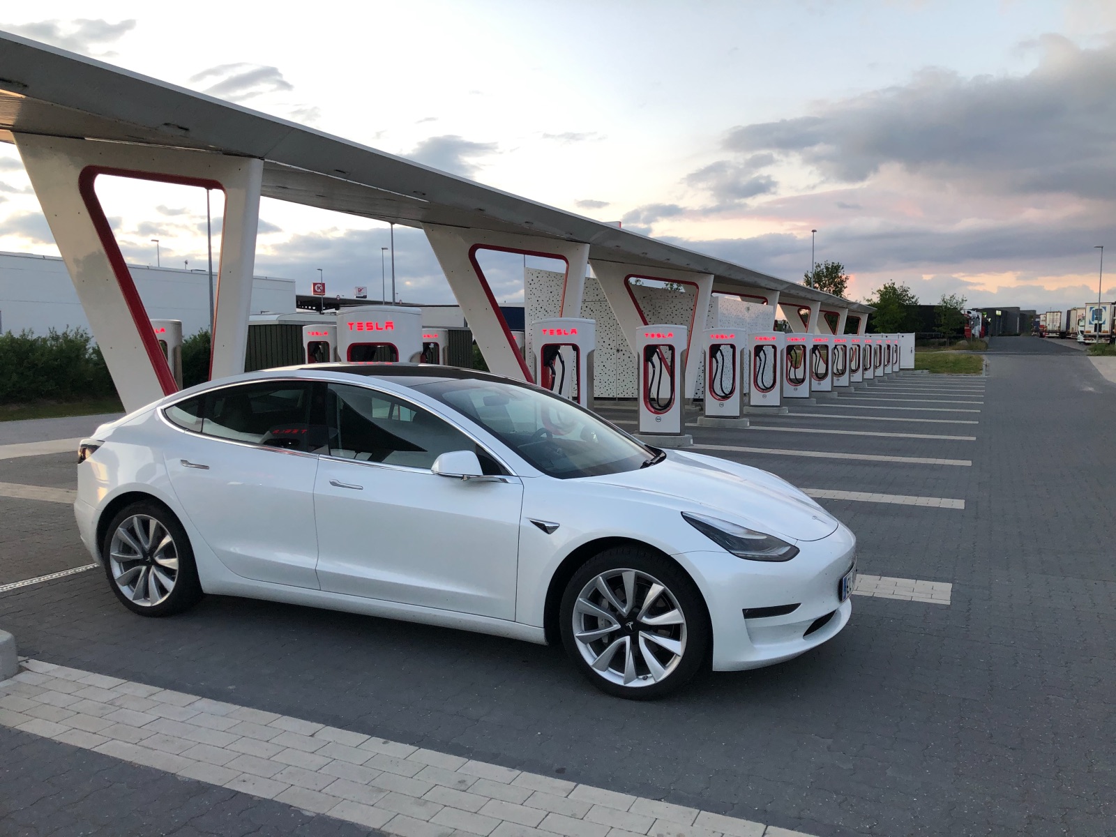 Tesla Model 3 review - pictures