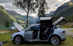 Tesla Model X - Image 4 from the photo gallery